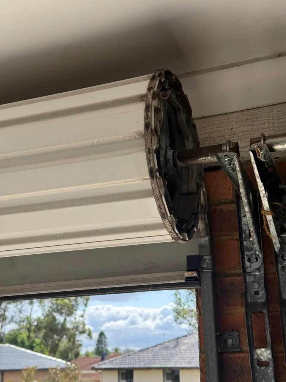 Padstow Roller Door Internal Spring & Axle Alignment